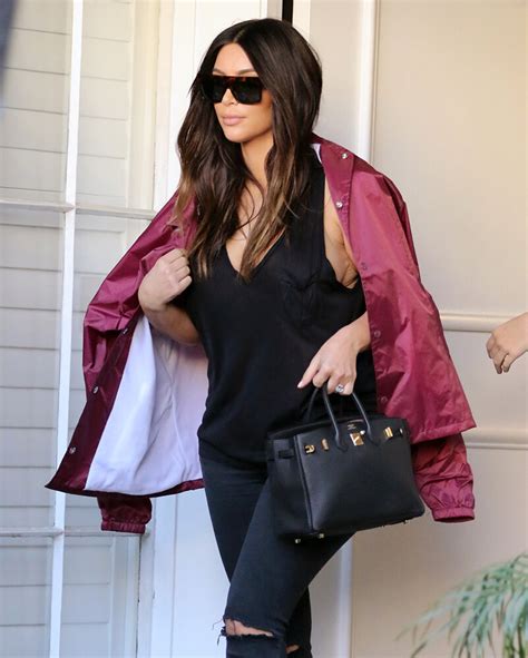 kim kardashian hermes kelly bag|what does kim kardashian carry.